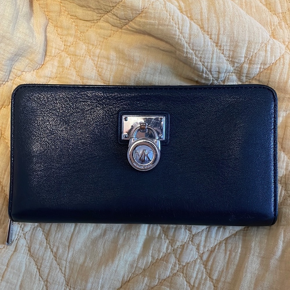 Michael Kors Leather Zip Around Wallet